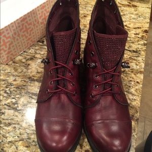 Gianni Bini ladies boots.